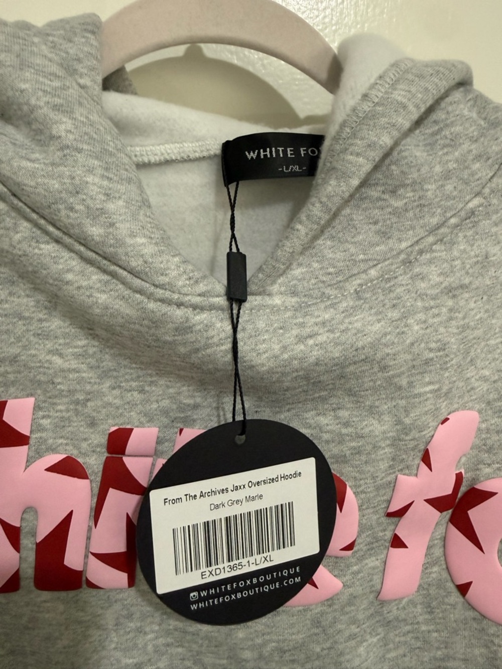 White fox hoodie - Picture 2 of 4